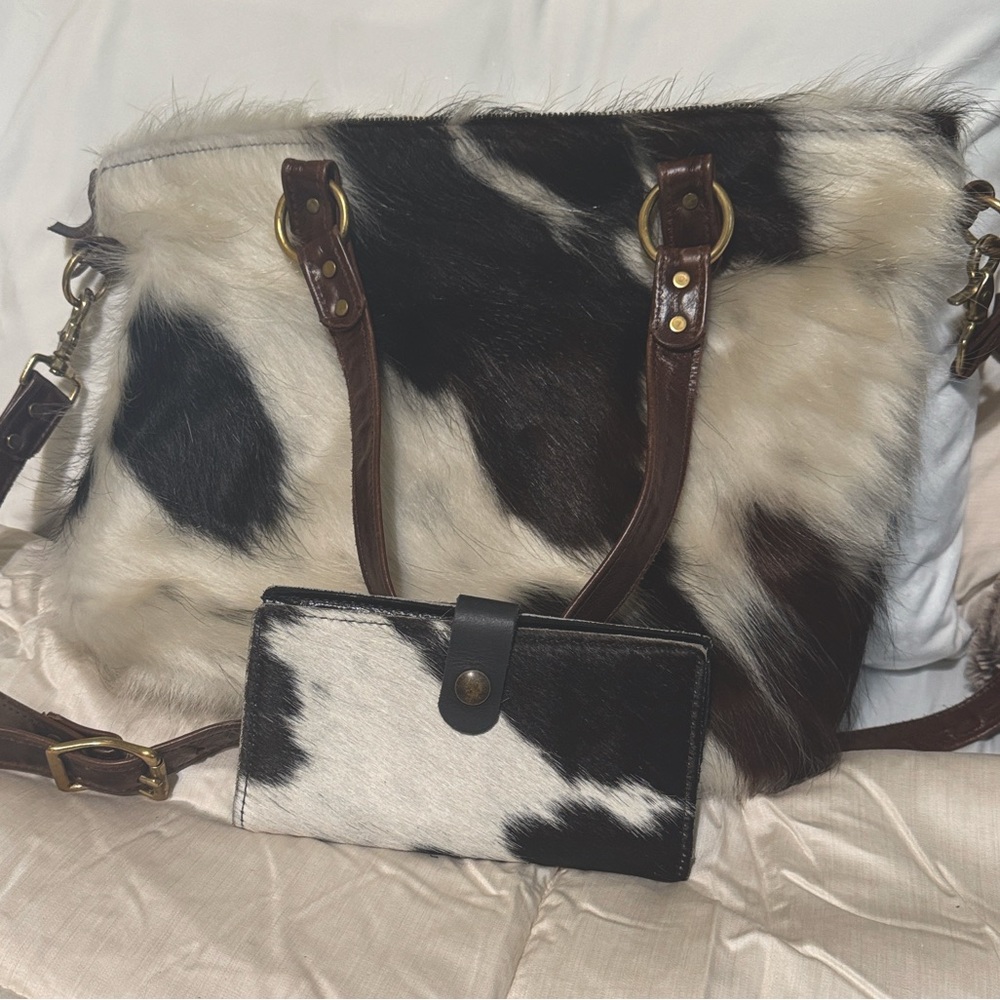 WG Wild Goose Leather and Cowhide Purse and Wallet